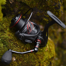 Charger l&#39;image dans la galerie, The Predator Fishing Spinning Reel 10kg Drag 2000-7000
