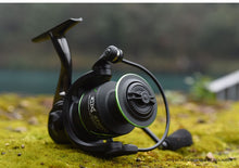 Charger l&#39;image dans la galerie, The Predator Fishing Spinning Reel 10kg Drag 2000-7000
